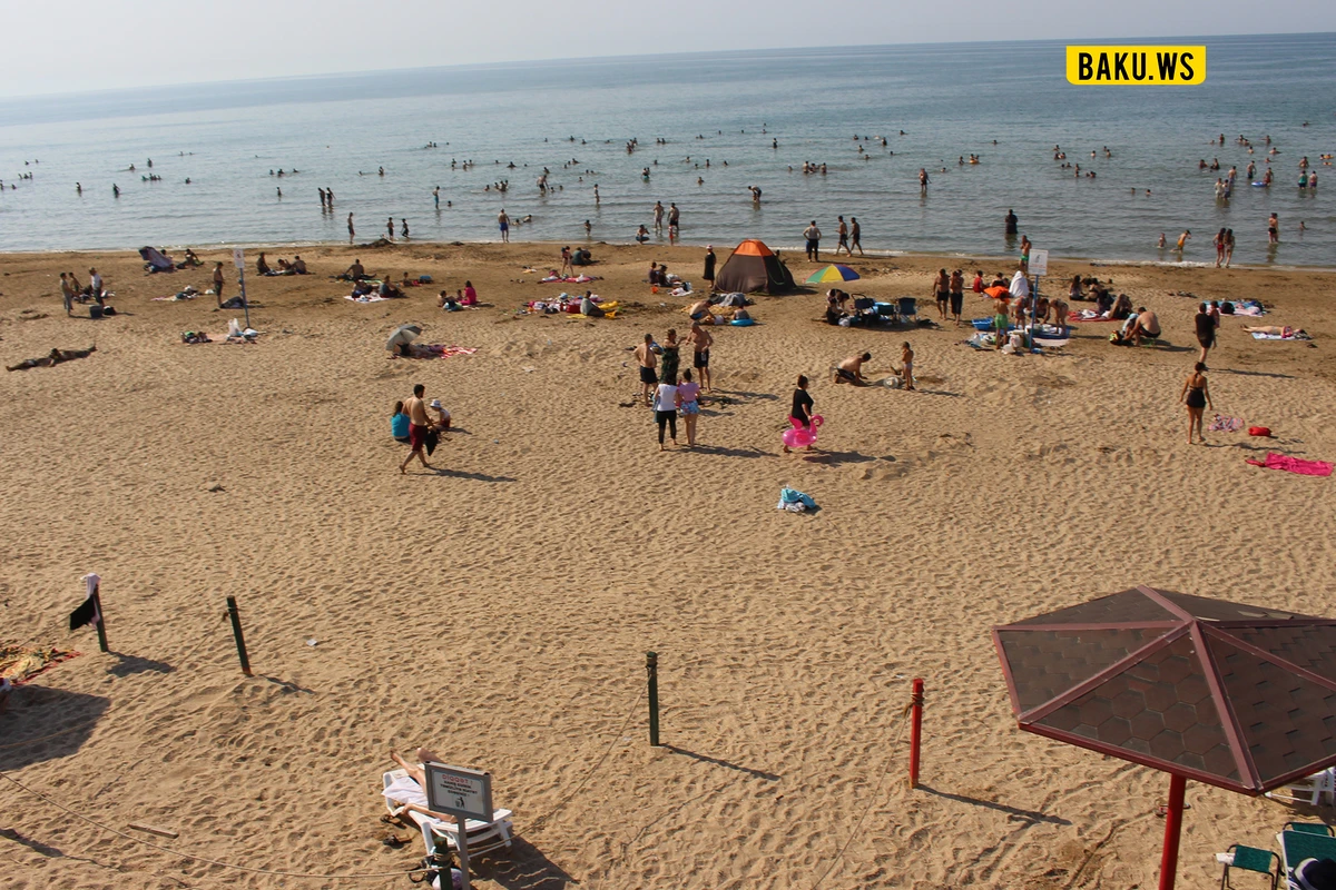 Завтра на пляжах Абшерона вода прогреется до 28°