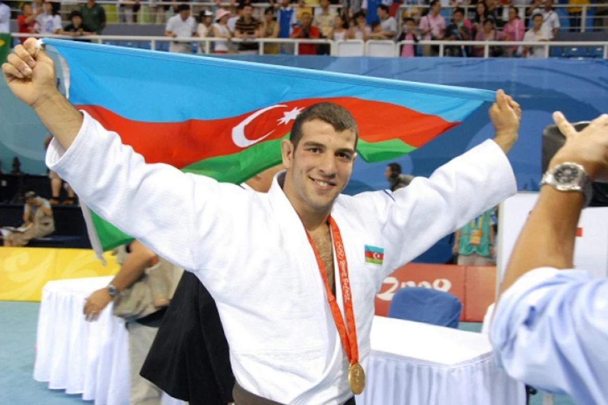 Olimpiya çempionu Elnur Məmmədli: “Seçkilərdə iştirak edərək, Azərbaycanın inkişafı üçün səs verəcəyəm”