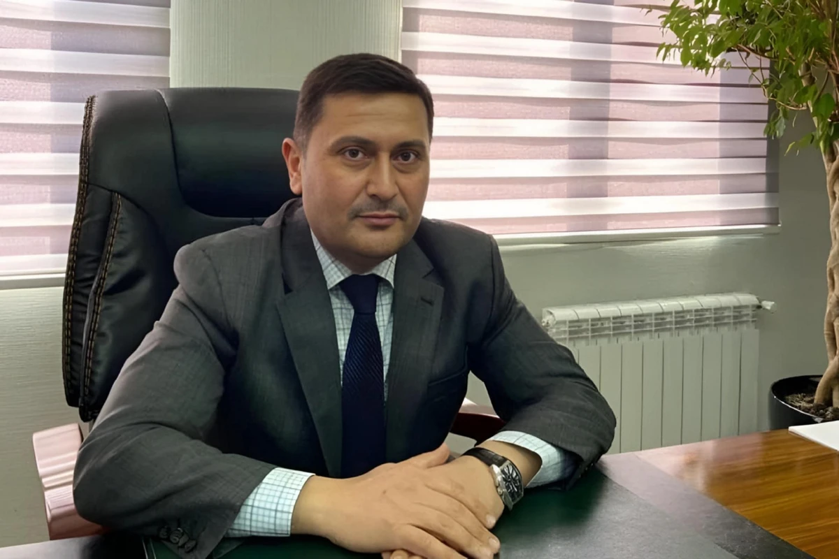 В Баку повесился чиновник - НОВЫЕ ПОДРОБНОСТИ В Баку повесился чиновник - НОВЫЕ ПОДРОБНОСТИ