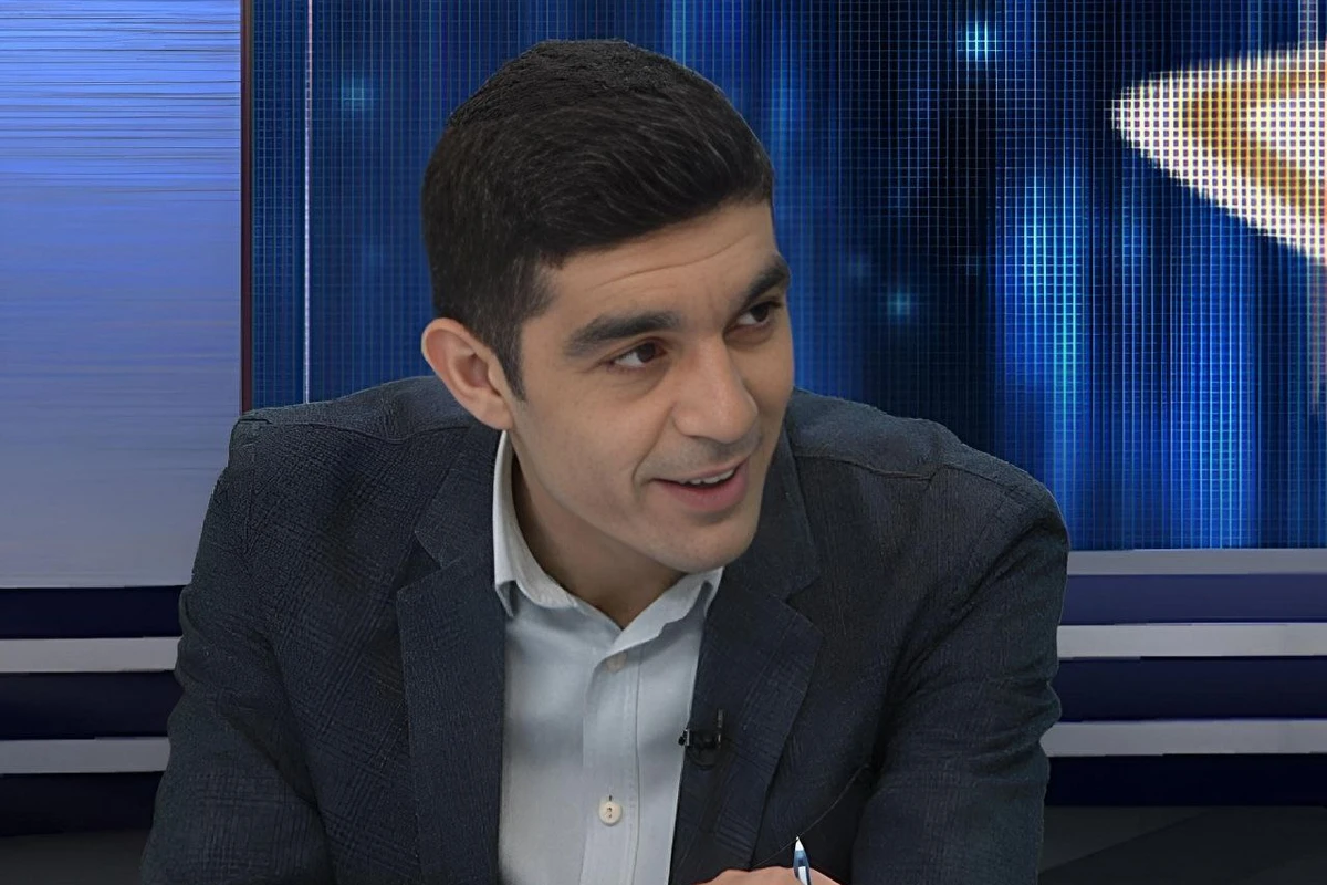 Neftçinin media üzrə koordinatoru: Meydanda yaşananlara baş məşqçi cavab verə bilər