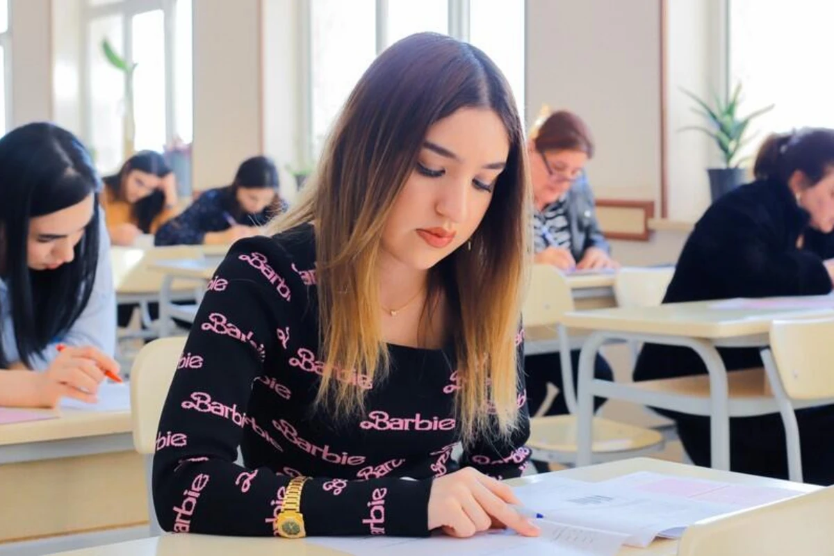 Jurnalist övladları da tələbə adı qazandılar - SİYAHI+FOTOLAR Jurnalist övladları da tələbə adı qazandılar - SİYAHI+FOTOLAR