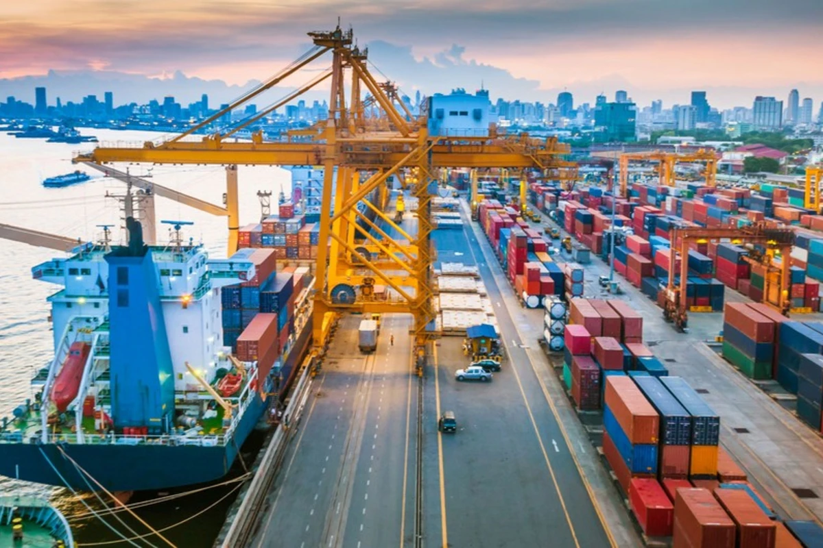 Azərbaycanda dəniz nəqliyyatı ilə beynəlxalq daşımalar 5 %-dən çox artıb