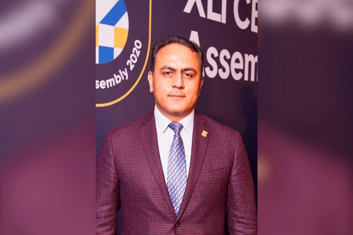 Azərbaycan Voleybol Federasiyasının rəsmisi yenidən CEV-ə üz seçilib - FOTO Azərbaycan Voleybol Federasiyasının rəsmisi yenidən CEV-ə üz seçilib - FOTO