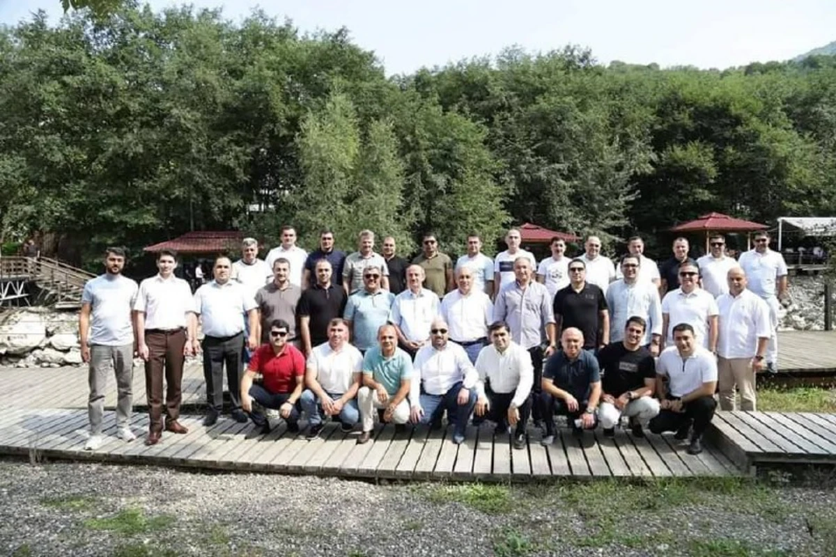 Qubalı ziyalılar və iş adamlarının görüşü keçirilib - FOTO