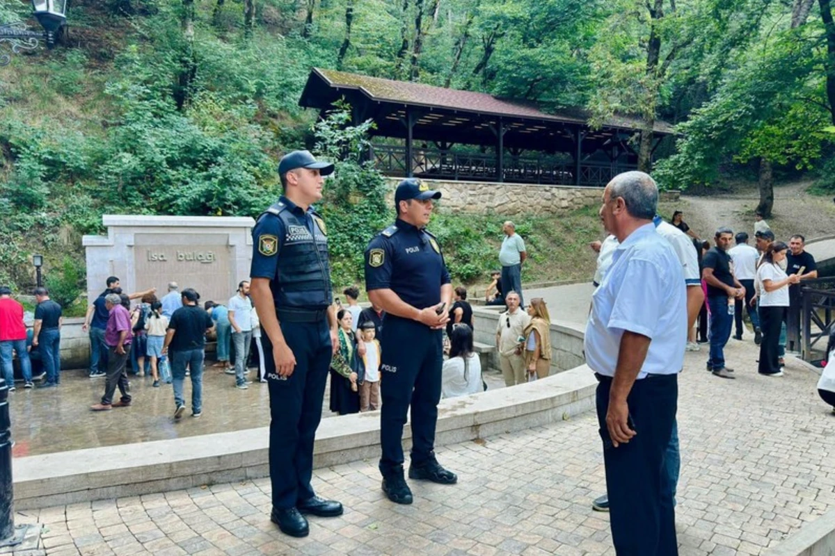 Şuşa və Xankəndidə ətrafı çirkləndirən 46 nəfər məsuliyyətə cəlb olunub - FOTO/VİDEO Şuşa və Xankəndidə ətrafı çirkləndirən 46 nəfər məsuliyyətə cəlb olunub - FOTO/VİDEO
