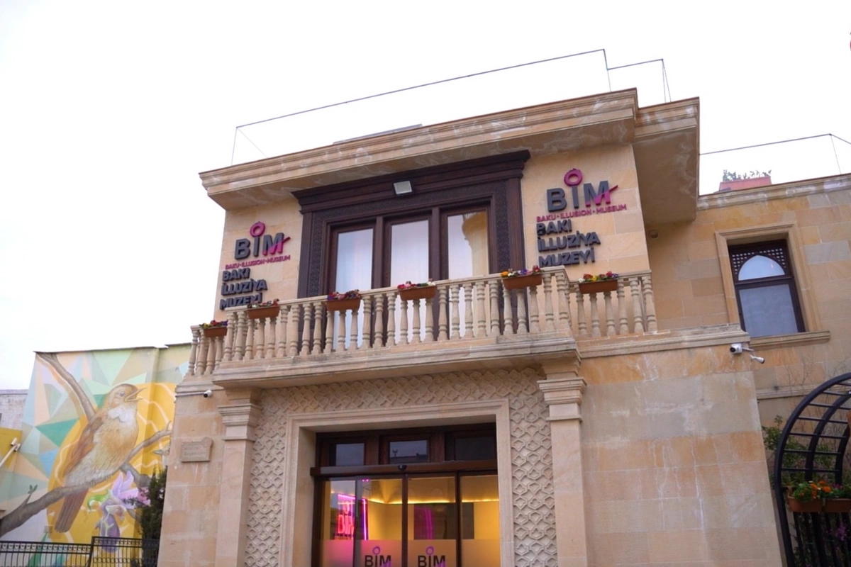 Paytaxtda Bakı İllüziya Muzeyi fəaliyyətə başlayıb