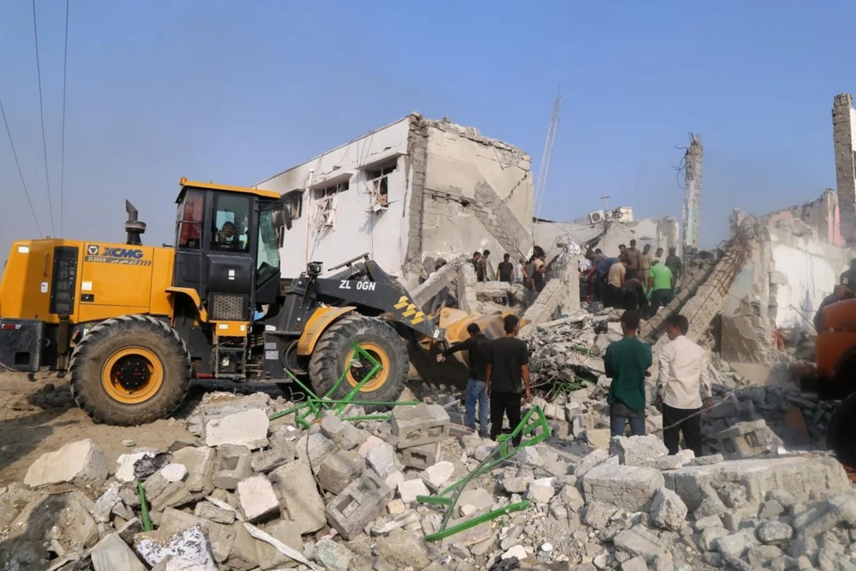 İranda məktəbə hücum nəticəsində ölənlərin sayı 165-a çatıb