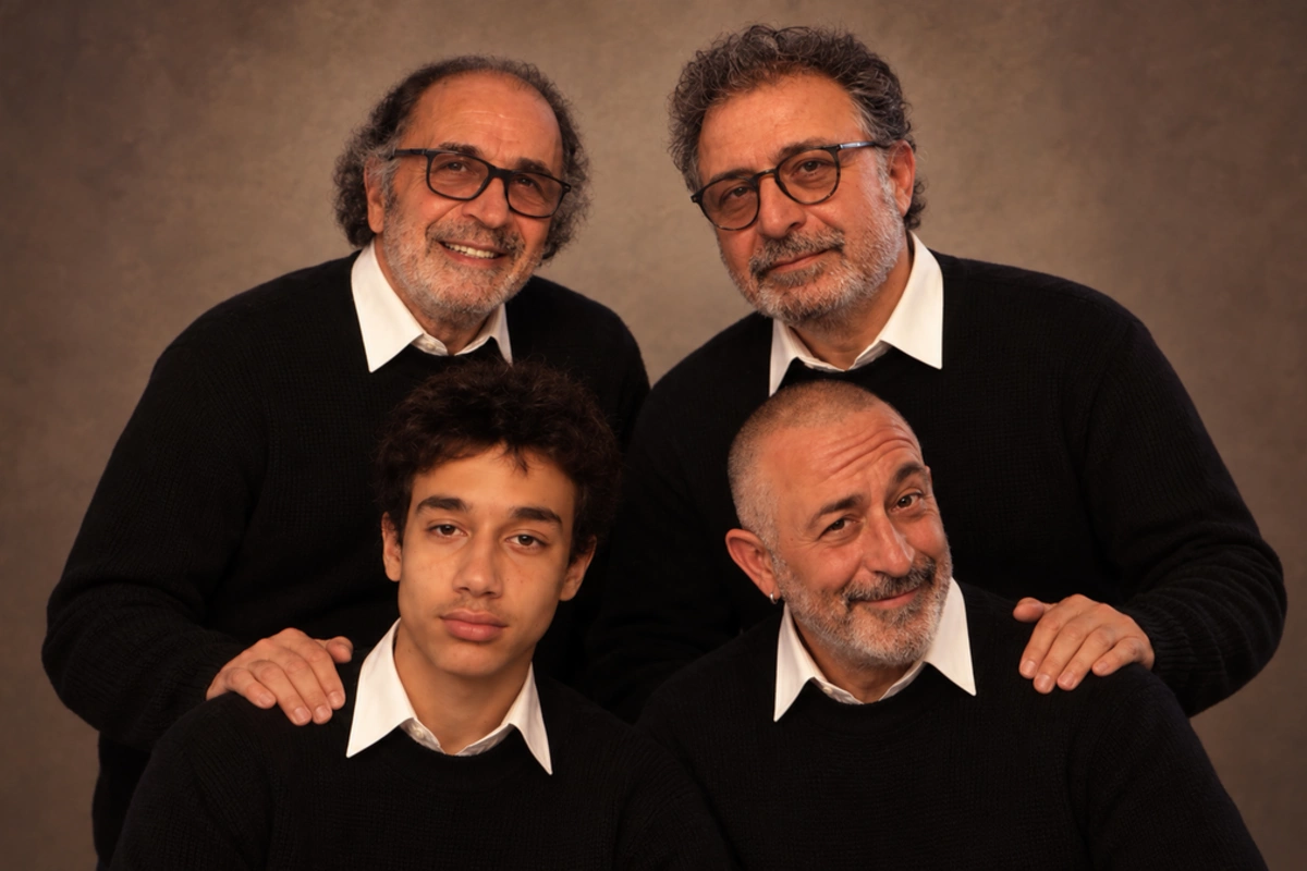 Cem Yılmaz ilk dəfə atası, qardaşı və oğlu ilə fotosunu paylaşdı