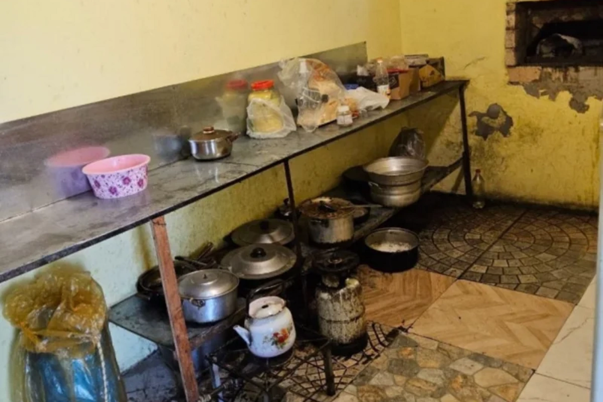 Beyləqanda antisanitar vəziyyətdə olan kafe bağlandı