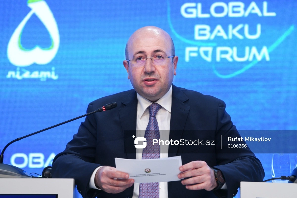 Anar Quliyev: Azərbaycanın 10 şəhərinin planı təsdiq mərhələsindədir Anar Quliyev: Azərbaycanın 10 şəhərinin planı təsdiq mərhələsindədir