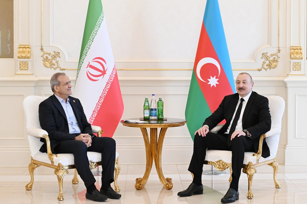 Масуд Пезешкиан позвонил Ильхаму Алиеву