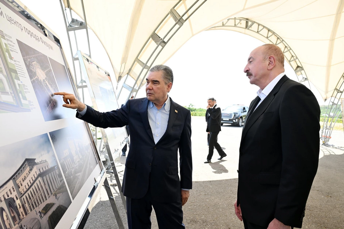Ilham Aliyev and Gurbanguly Berdimuhamedov inspected the destroyed areas of the city of Fuzuli