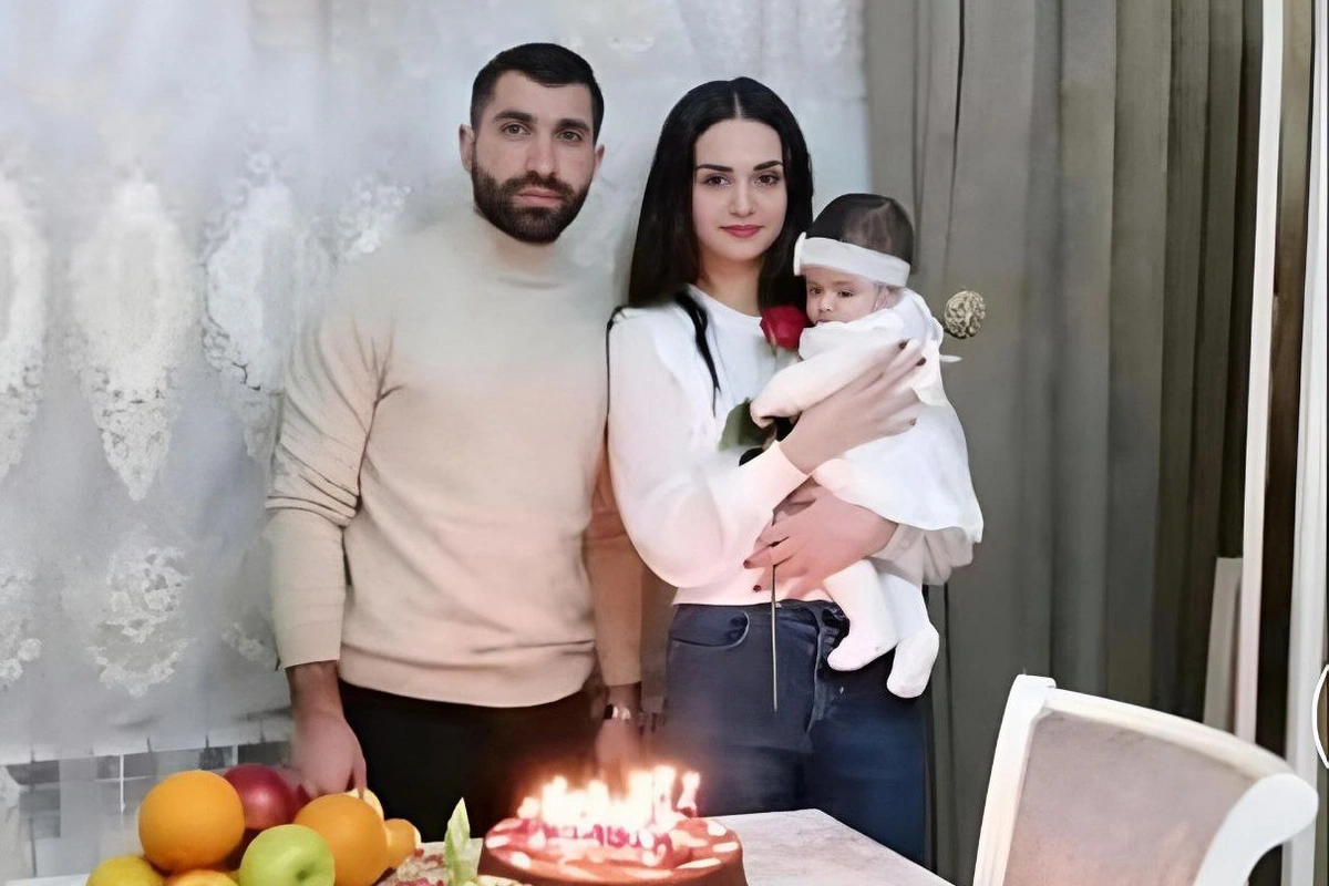 Leylanı öldürüb körpəsinin qətlini boynuna qoymaq istəyibmiş - Amansız qətlin TƏFƏRRÜATI Leylanı öldürüb körpəsinin qətlini boynuna qoymaq istəyibmiş - Amansız qətlin TƏFƏRRÜATI