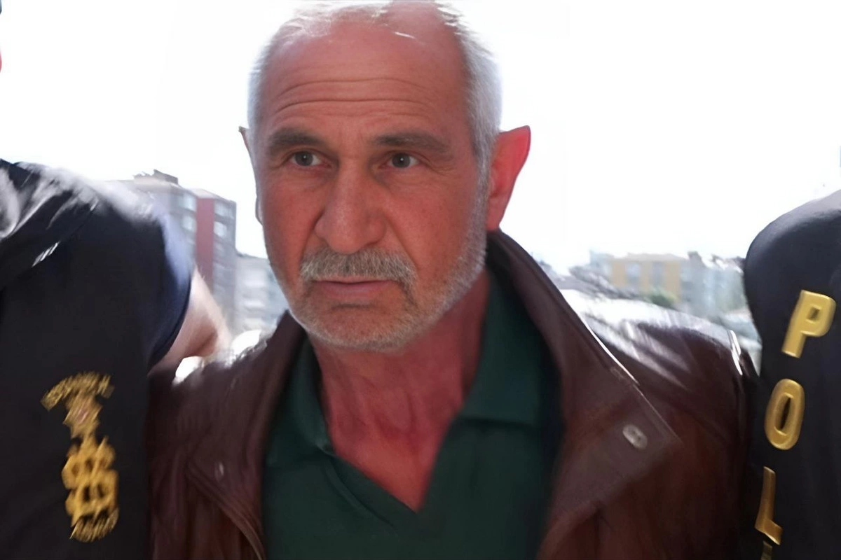 Özgür Özelə hücum edən şəxs 21 il əvvəl öz uşaqlarını qətlə yetiribmiş