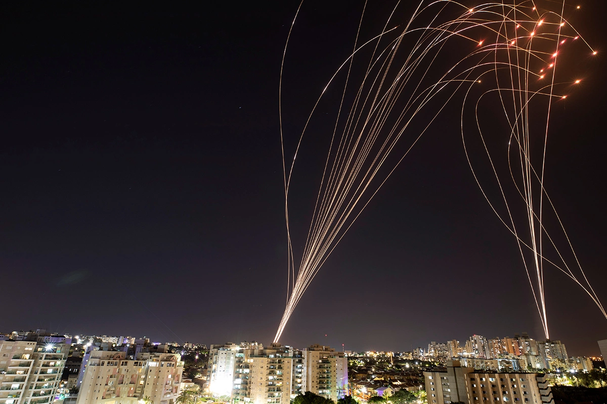 İran Təl-Əvivə raket zərbələri endrib