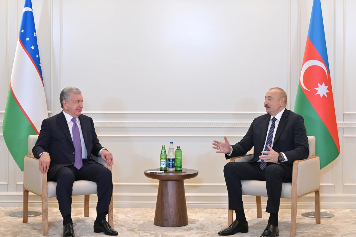 İlham Əliyev Özbəkistan Prezidenti ilə görüşüb