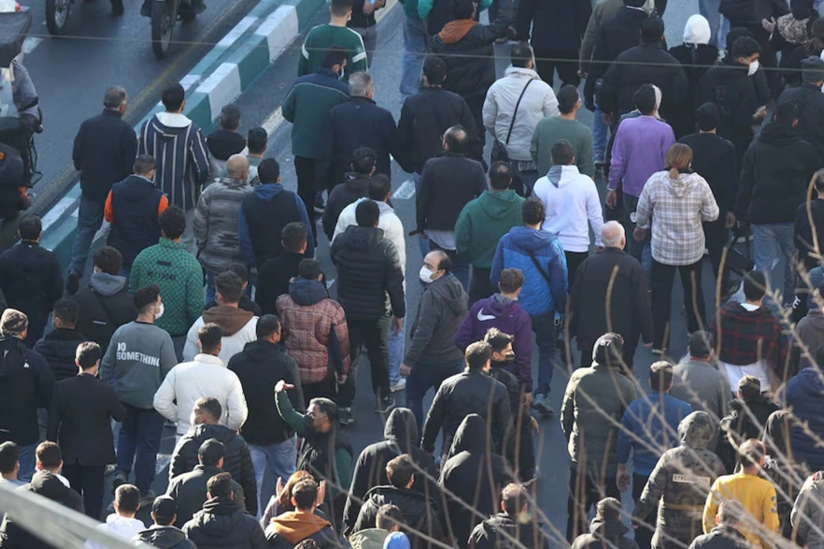 İranda aksiyalar zamanı azı 16 nəfər ölüb, 582 etirazçı həbs edilib