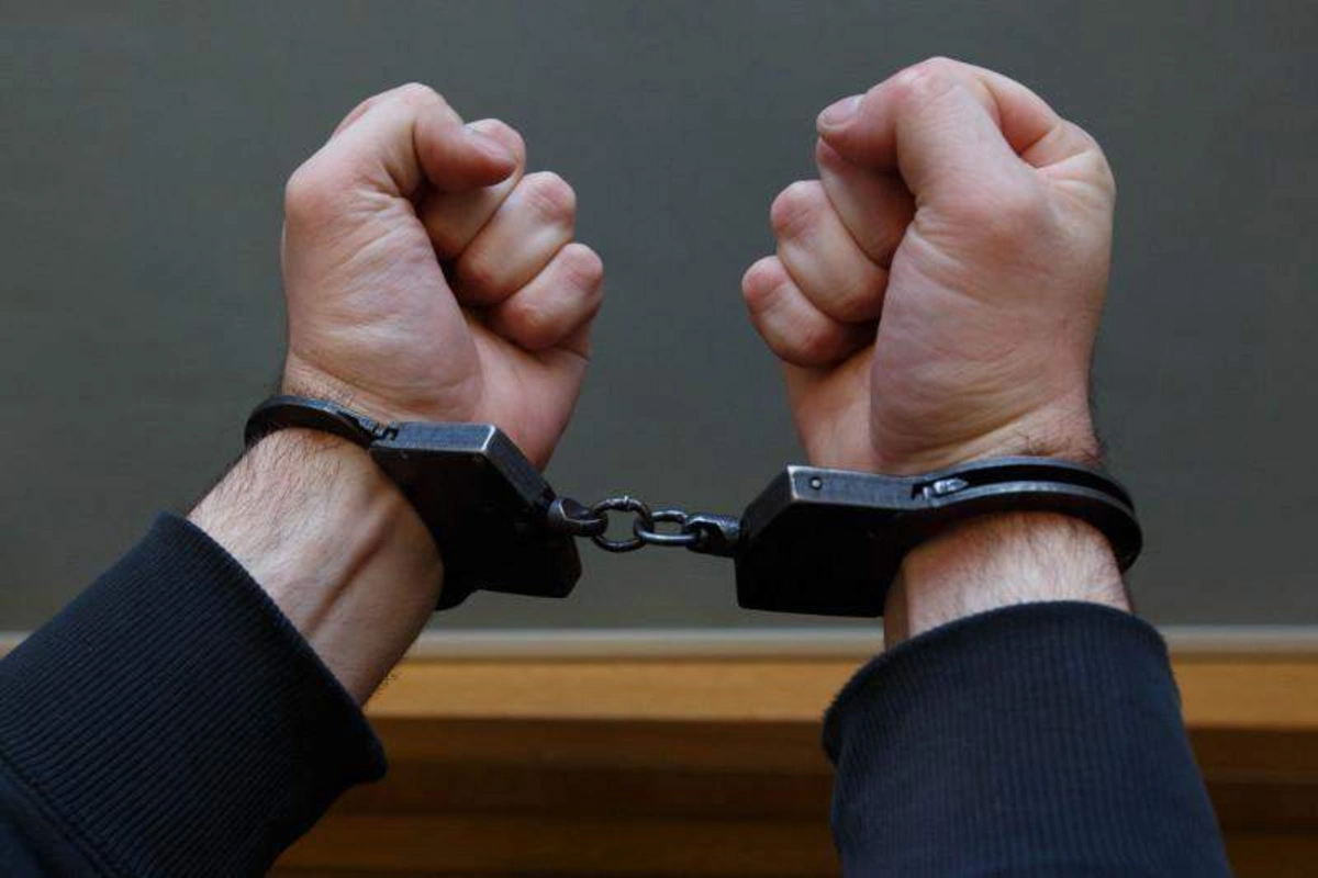 Dələduzluğa görə axtarışda olan 9 nəfər istintaqa təhvil verilib