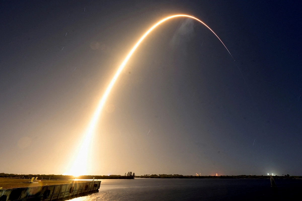 Ракета SpaceX врежется в Луну