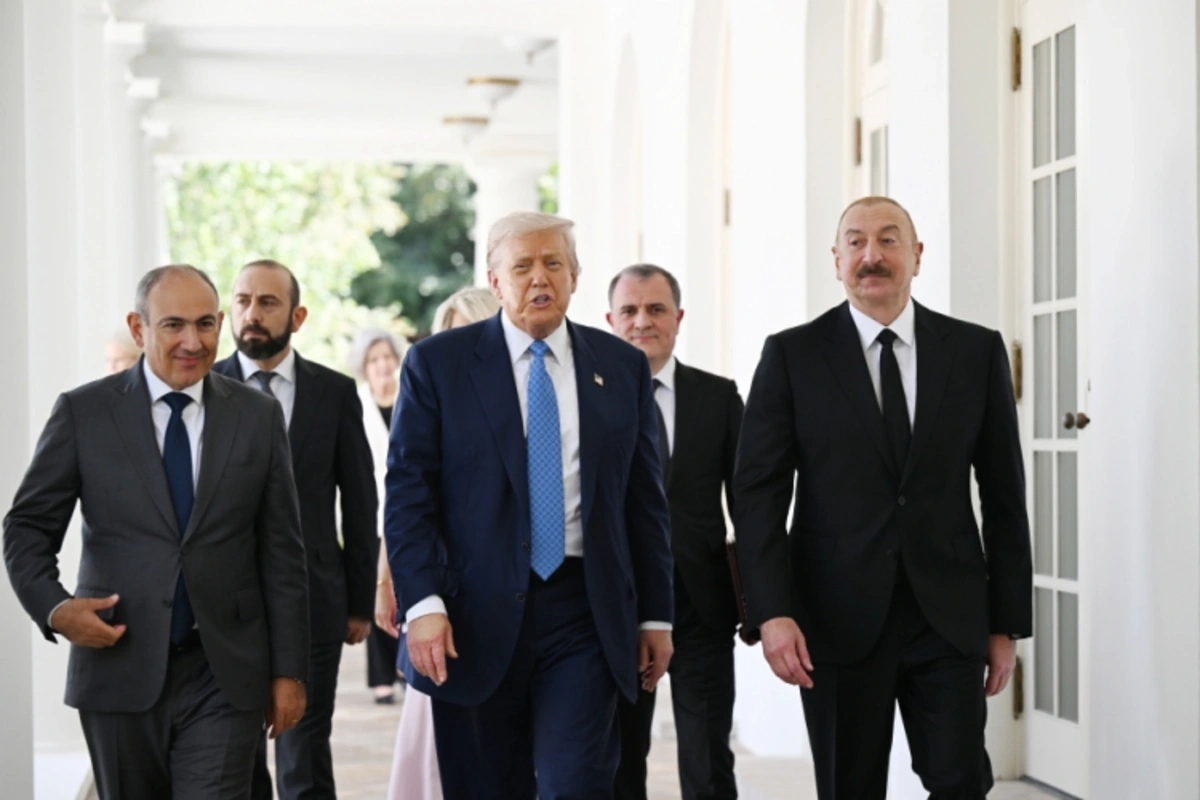Дональд Трамп поделился публикацией о встрече с лидерами Азербайджана и Армении Дональд Трамп поделился публикацией о встрече с лидерами Азербайджана и Армении