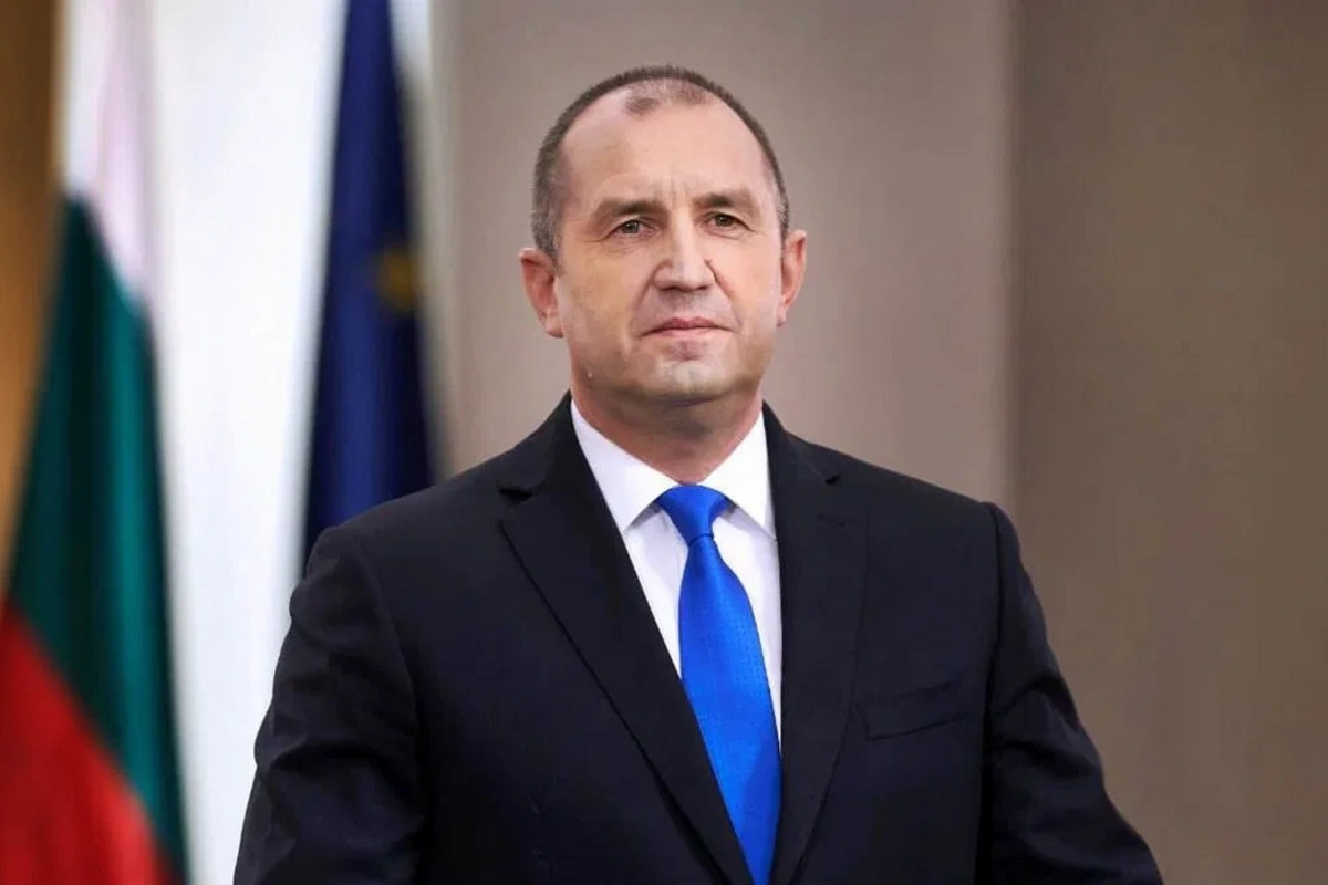 Президент Болгарии объявил об отставке