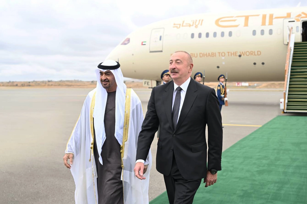 BƏƏ Prezidenti Azərbaycana rəsmi səfərə gəlib