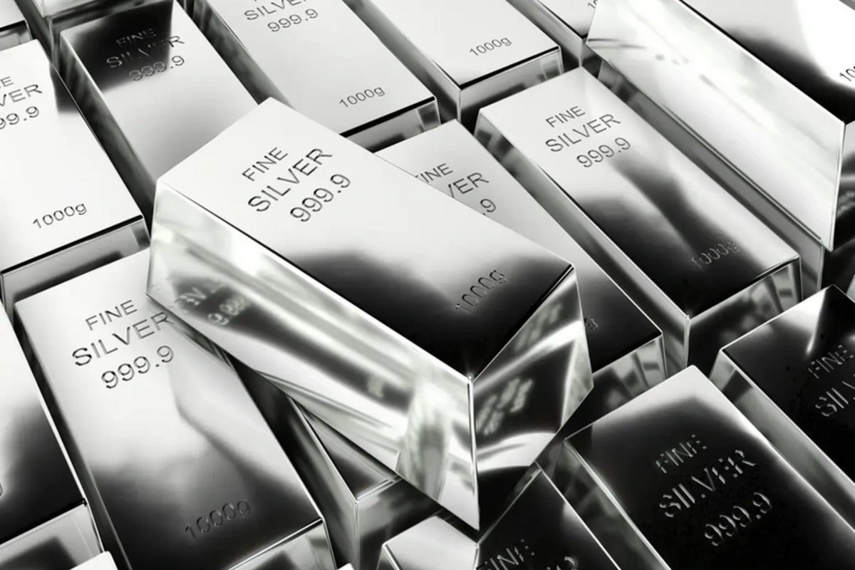 Silver price reached a new historical record