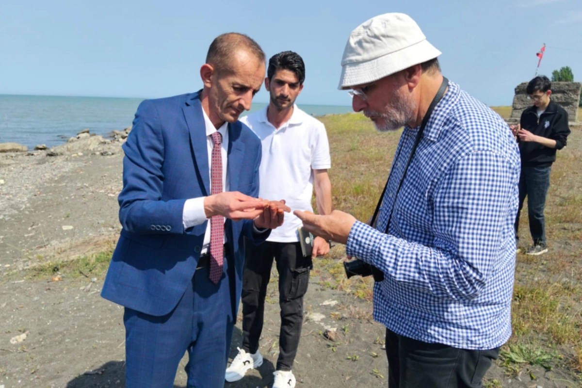 Xəzərin Lənkəran sahillərində Orta əsrlərə aid yaşayış məskəninin izlərinə rast gəlinib