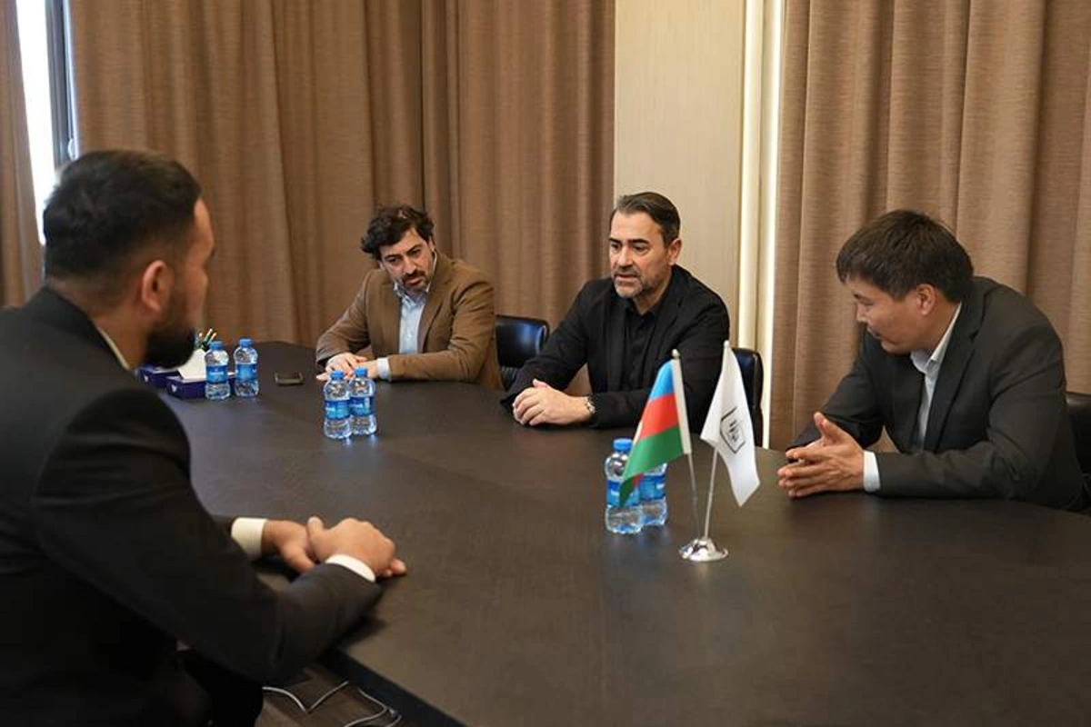 Neftçi və Qırğızıstan klubu arasında əməkdaşlıq perspektivliyi müzakirə olunub Neftçi və Qırğızıstan klubu arasında əməkdaşlıq perspektivliyi müzakirə olunub