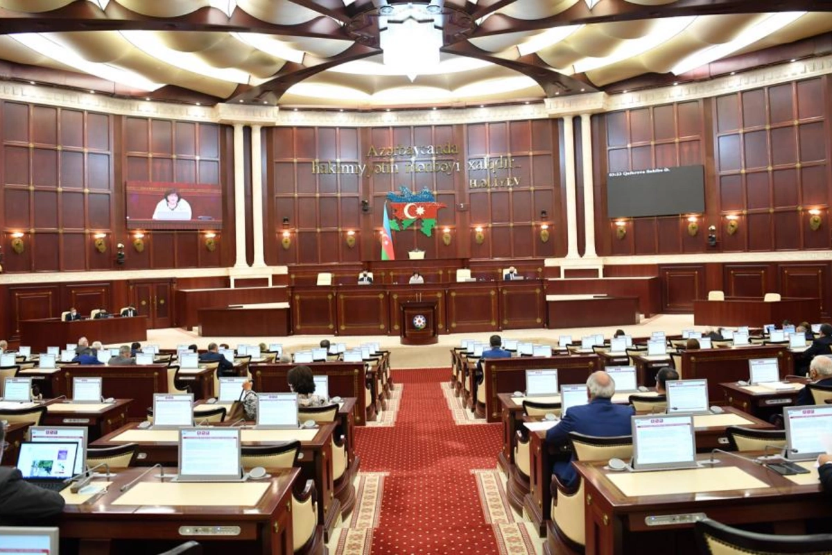 Deputatlar bu tarixdən yay tətilinə çıxırlar Deputatlar bu tarixdən yay tətilinə çıxırlar