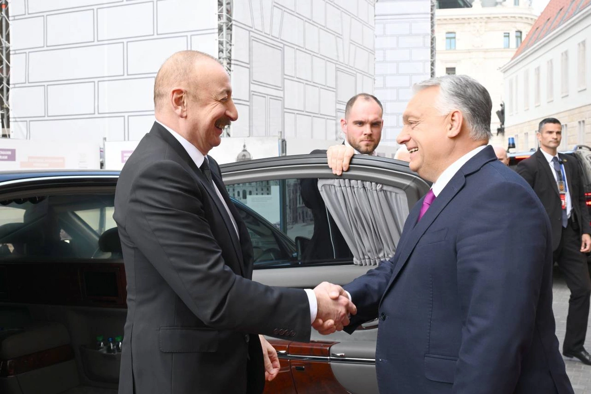 Budapeştdə Azərbaycan Prezidenti İlham Əliyevin Macarıstanın Baş naziri ilə məhdud tərkibdə görüşü olub