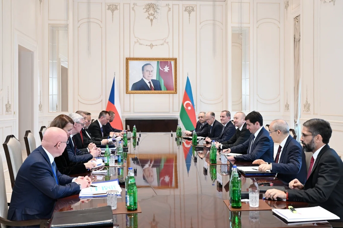 В Габале состоялась встреча Ильхама Алиева с Андреем Бабишем в расширенном составе