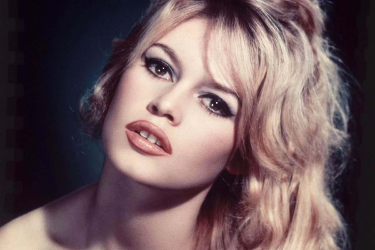 Fransız kinosunun simvolu Bricit Bordo dünyasını dəyişdi