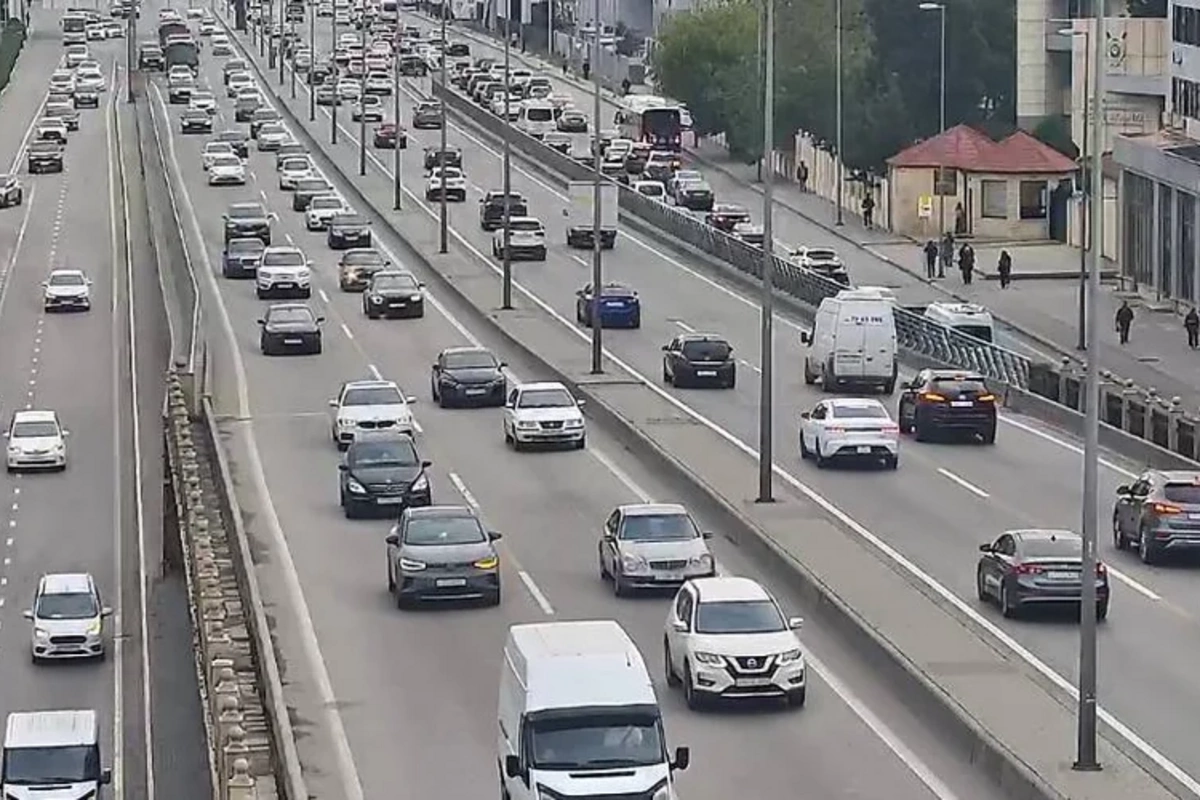 Bakıda bu yollarda tıxac var