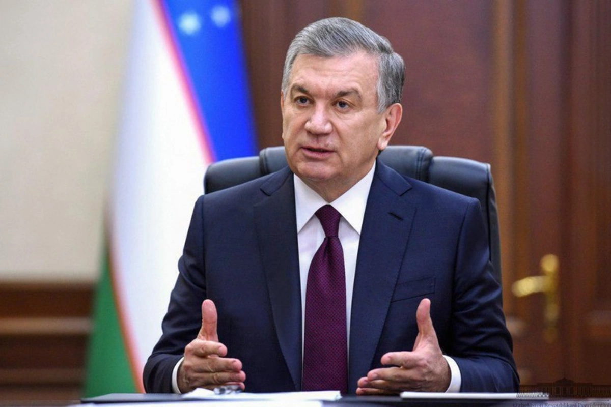Şavkat Mirziyoyev Bakıda Zəfər parkını ziyarət edib