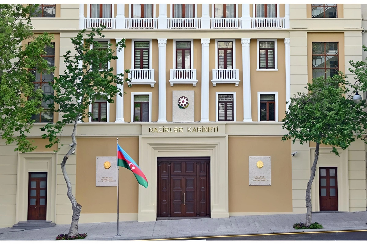 Nazirlər Kabineti yanacaqdoldurma və qaz təchizatı obyektləri ilə bağlı qərar verib