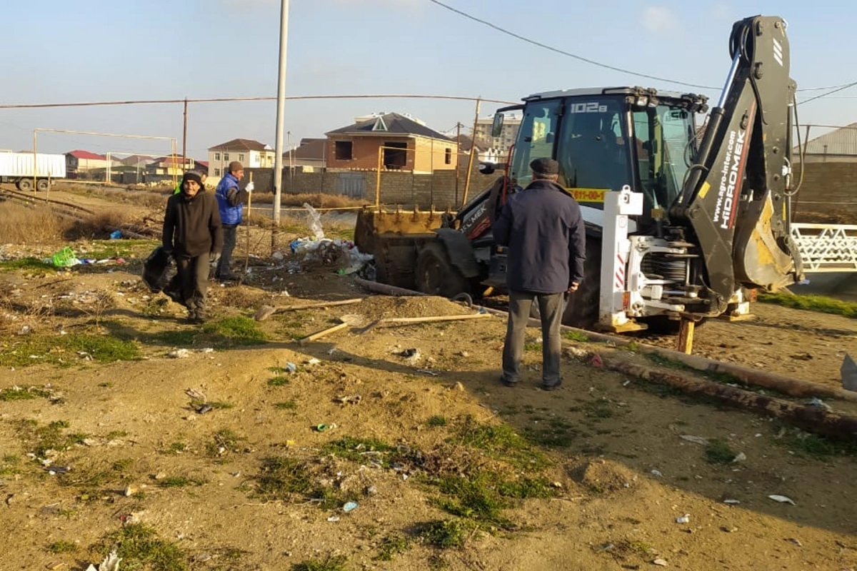 Bakıda su kanalının ətrafında yaranmış antisanitar vəziyyət aradan qaldırılıb