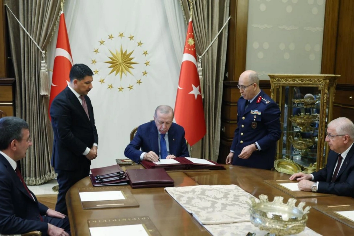 Selçuk Bayraktaroğlu Türkiyə ordusunun yeni Baş qərargah rəisi təyin edildi Selçuk Bayraktaroğlu Türkiyə ordusunun yeni Baş qərargah rəisi təyin edildi
