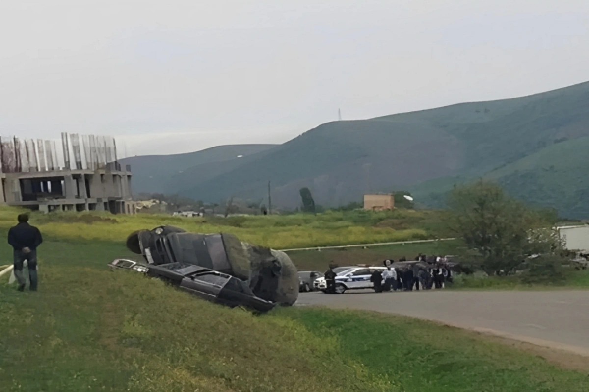 Daşkəsəndə yanacaqdaşıyan maşın AŞDI: Ölənlər var
