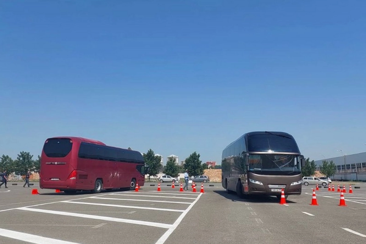 Gəncədə ictimai nəqliyyatda çalışmaq istəyən sürücülərin qiymətləndirilməsi aparılır Gəncədə ictimai nəqliyyatda çalışmaq istəyən sürücülərin qiymətləndirilməsi aparılır