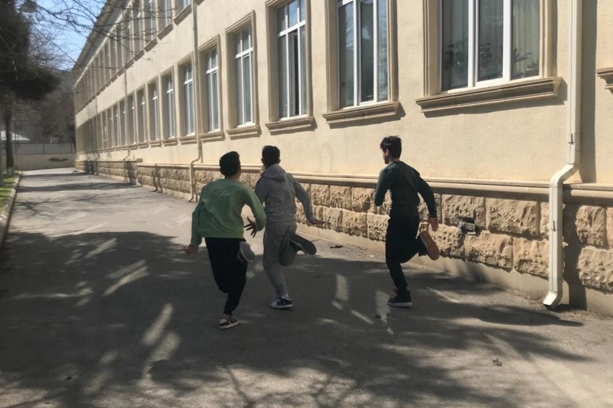 Paytaxtda dərs zamanı şagird vəhşicəsinə döyüldü