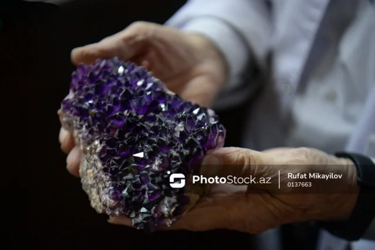Bakıda unikal muzey: Dünyanın 56 yatağından toplanan minerallar - FOTOREPORTAJ
