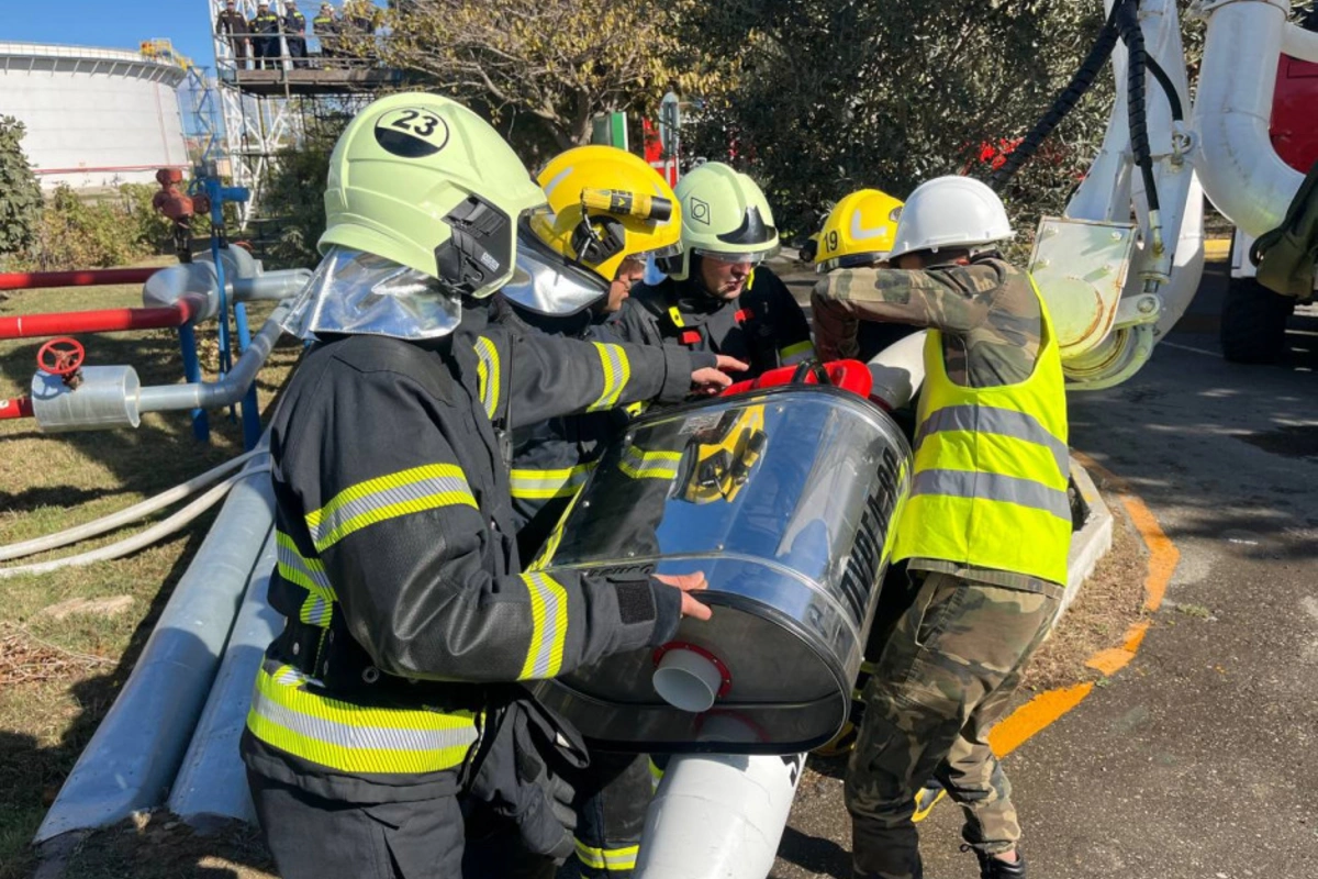 DYMX Neft Emalı Zavodunda yanğın-taktiki təlim keçirib