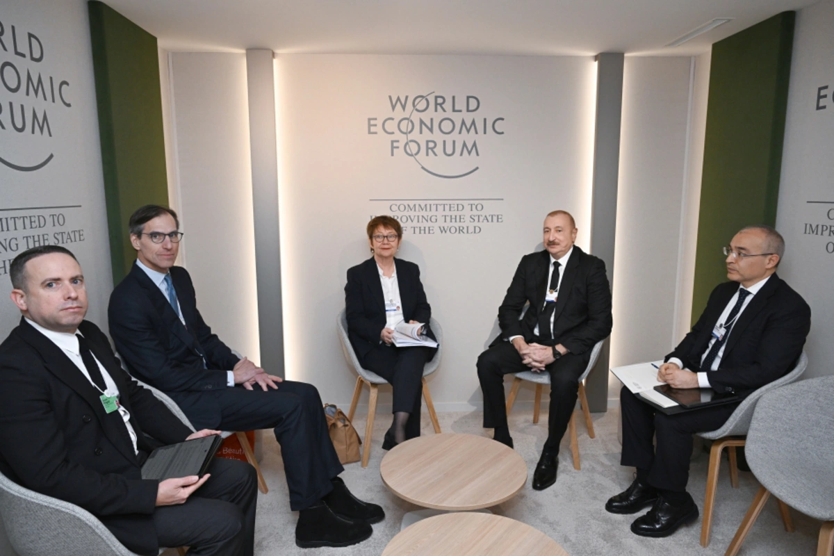 President Ilham Aliyev met with the head of EBRD in Davos