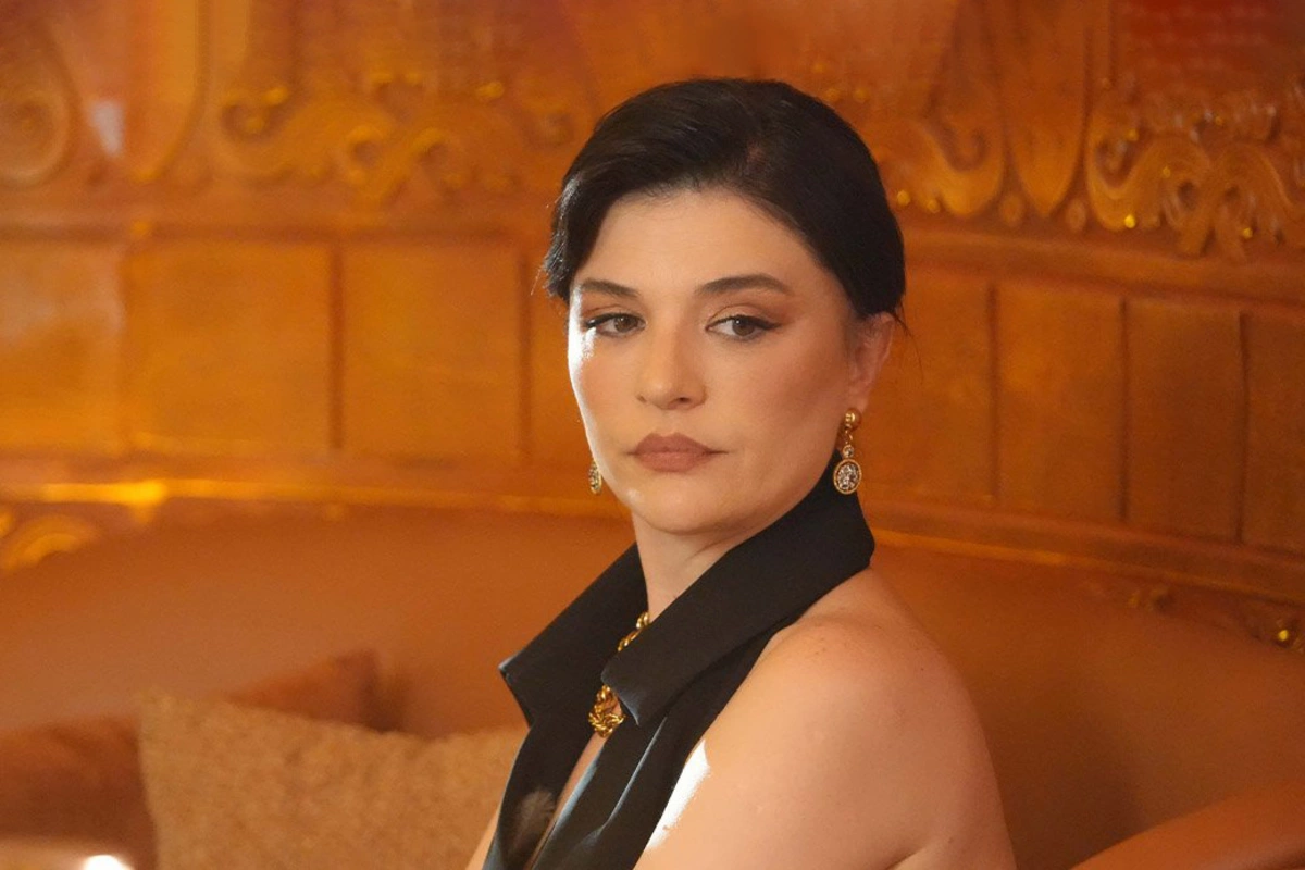 Qonca Vuslateri evdə ayağını sındırdı