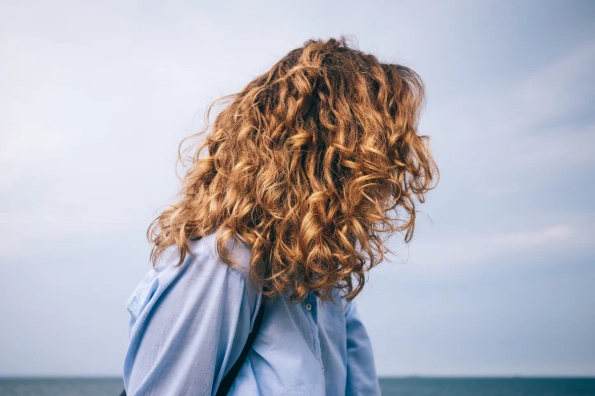 Wet hair under the sun can lead to burns and cancer