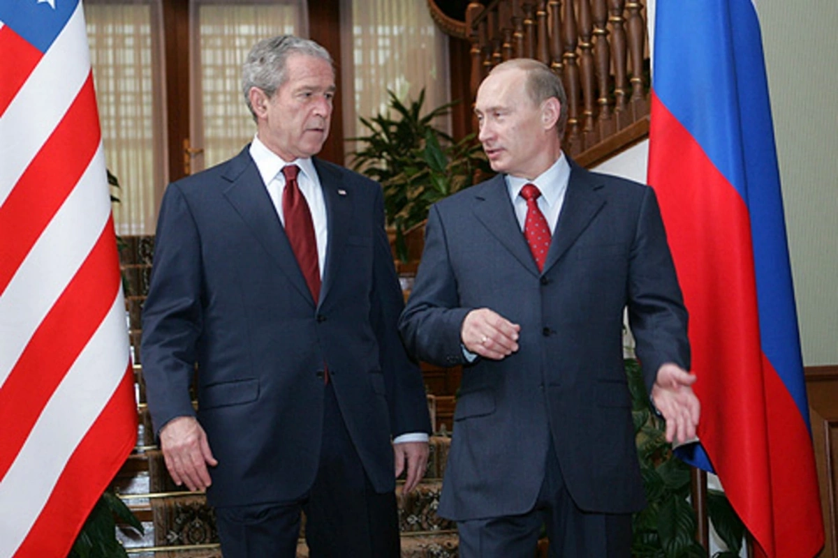 Что Владимир Путин рассказал Джорджу Бушу об Иране?