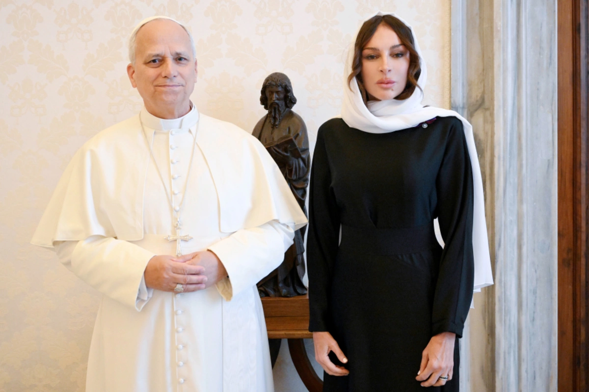 Birinci vitse-prezident Mehriban Əliyeva Roma Papası XIV Leo ilə görüşüb Birinci vitse-prezident Mehriban Əliyeva Roma Papası XIV Leo ilə görüşüb