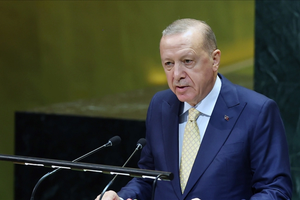Ərdoğan: Azərbaycanla Ermənistan arasında daimi sülhə gedən addımların atılmasından məmnunuq