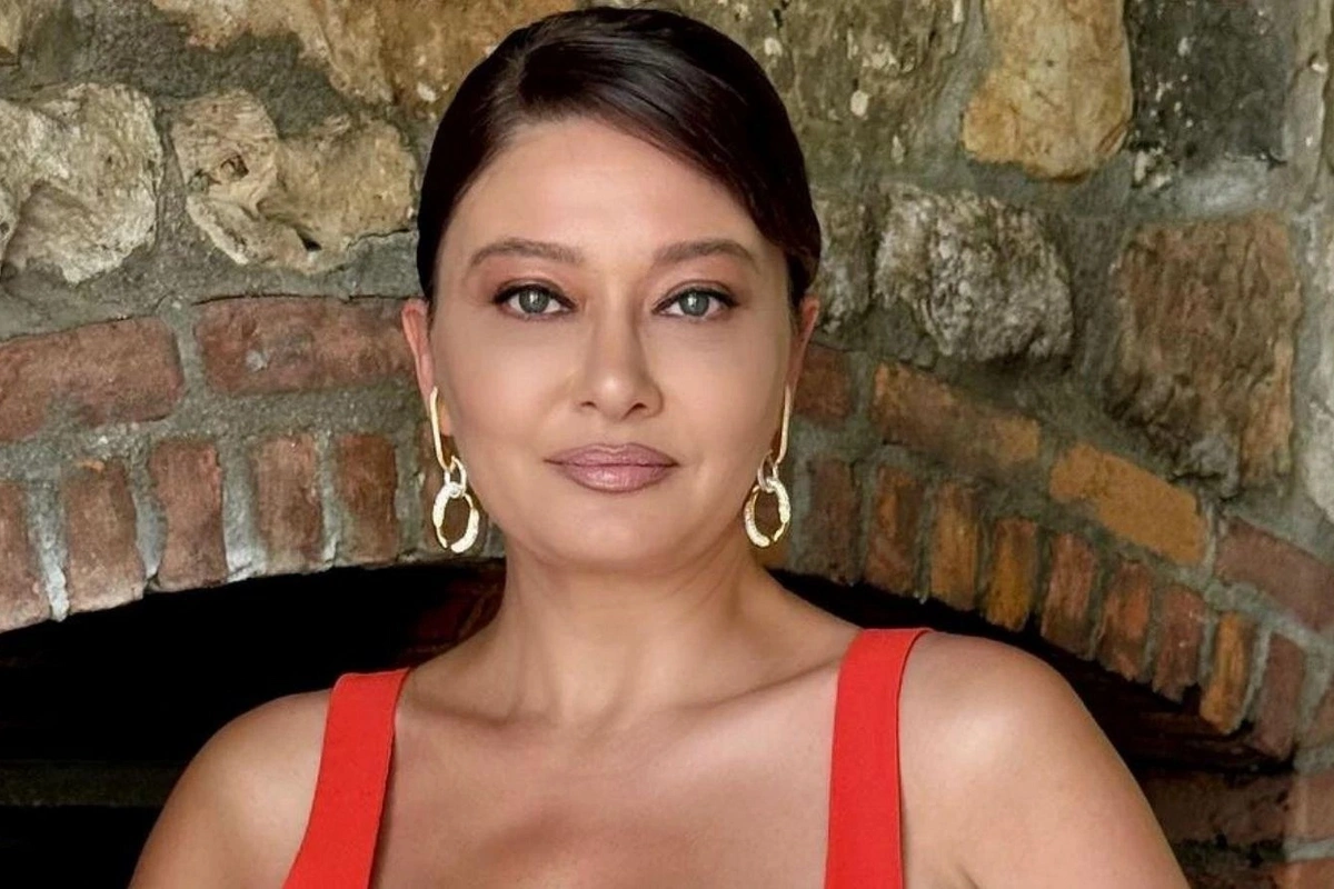 Nurgül Yeşilçay  Ömür Usta ilə qayıdır